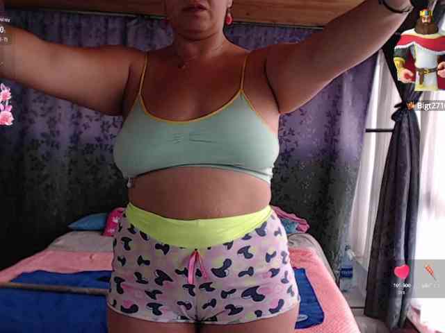 miia-1bigboobs webcam