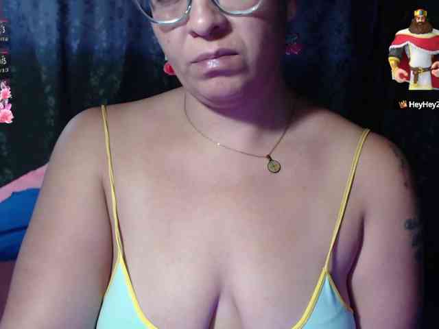 miia-1bigboobs webcam