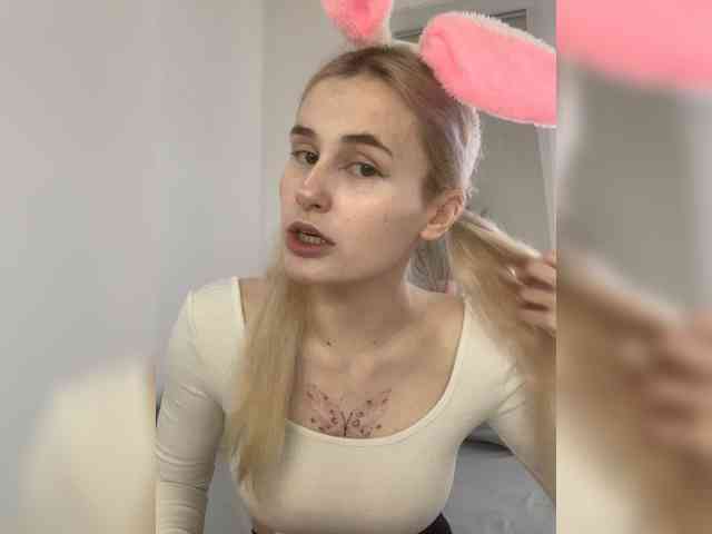 MilaElin webcam