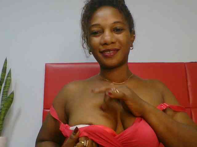 Faozia webcam