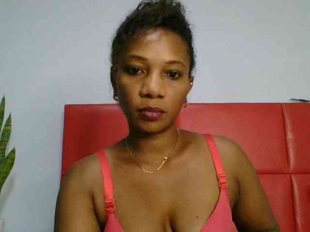 Faozia webcam