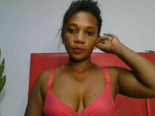 Faozia webcam