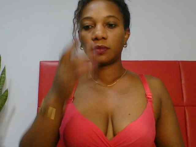 Faozia webcam