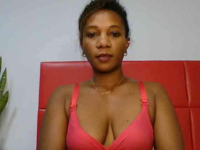 Faozia webcam