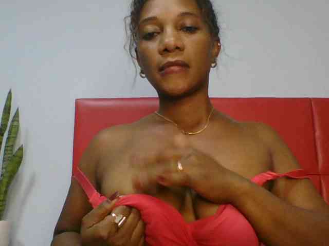 Faozia webcam