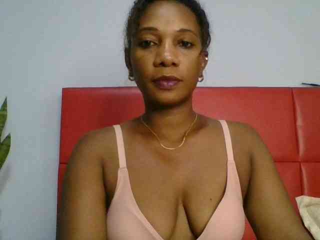 Faozia webcam