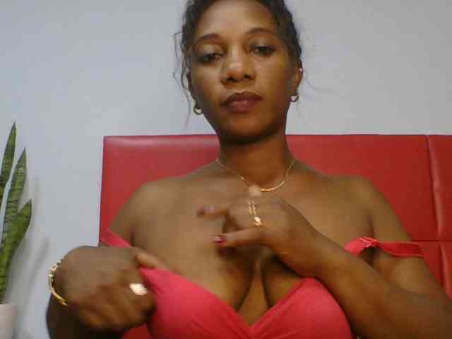 Faozia webcam