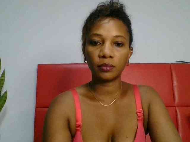 Faozia webcam