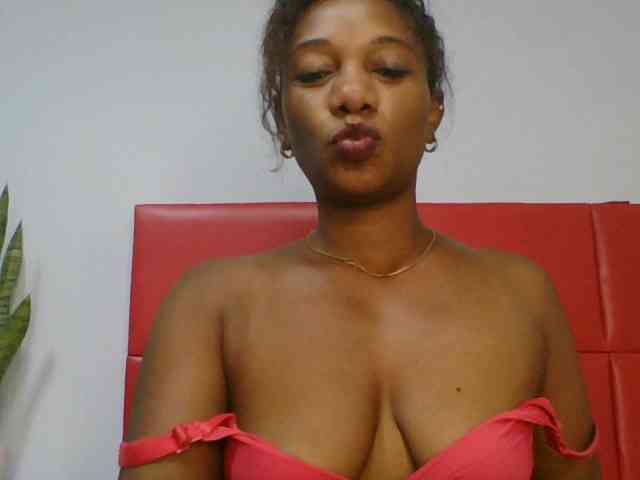 Faozia webcam