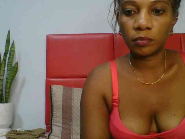 Faozia webcam