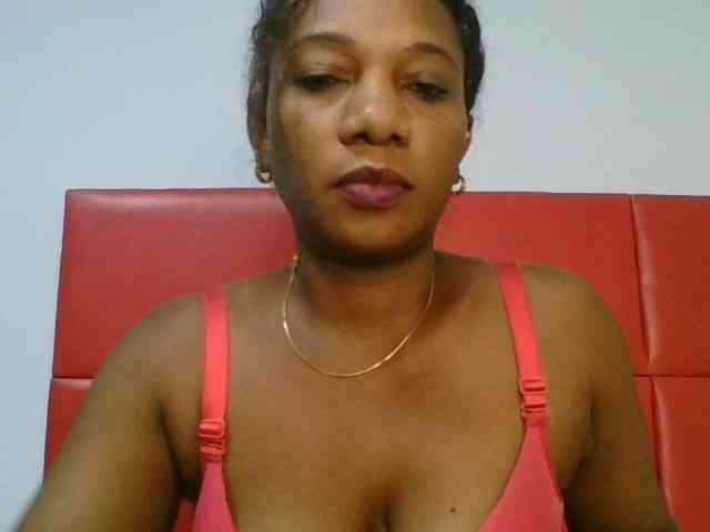 Faozia webcam