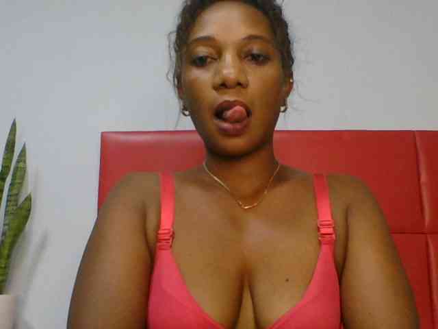 Faozia webcam