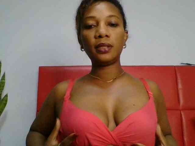 Faozia webcam
