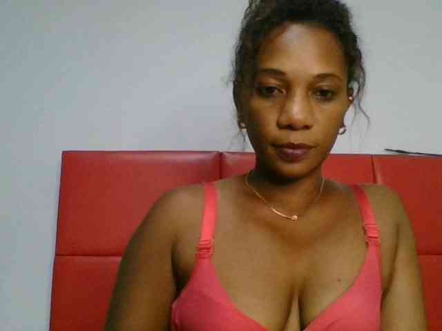 Faozia webcam
