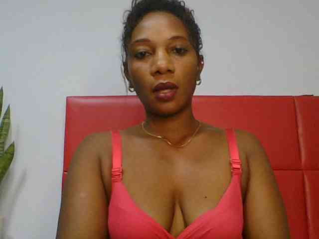 Faozia webcam