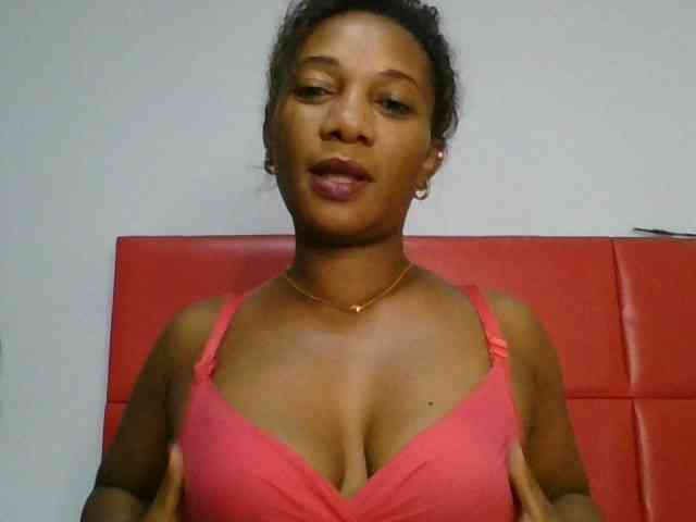 Faozia webcam