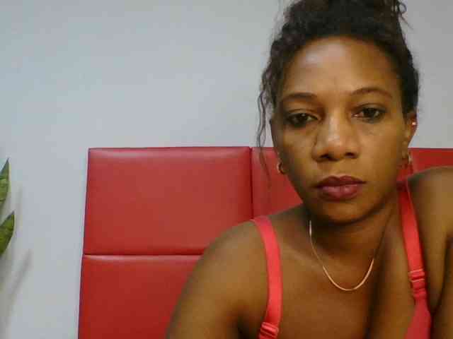 Faozia webcam
