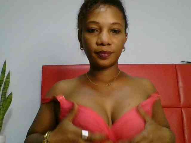 Faozia webcam
