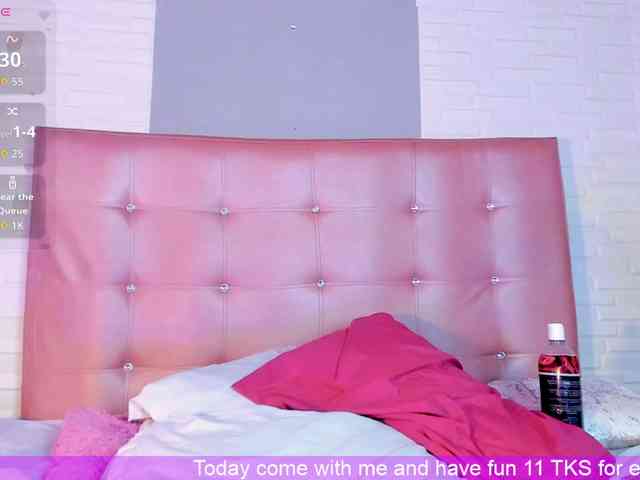 VictoriiaCross webcam