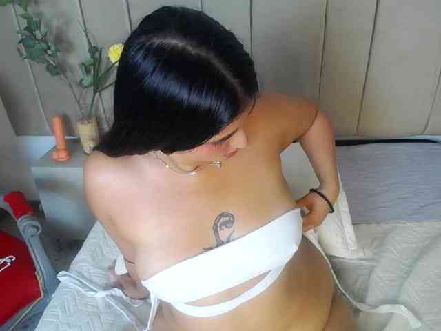 Miia-Colliins-- webcam