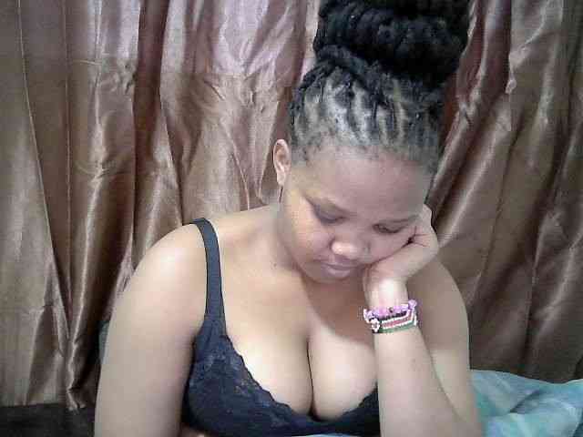 Shepretty webcam