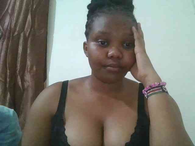 Shepretty webcam