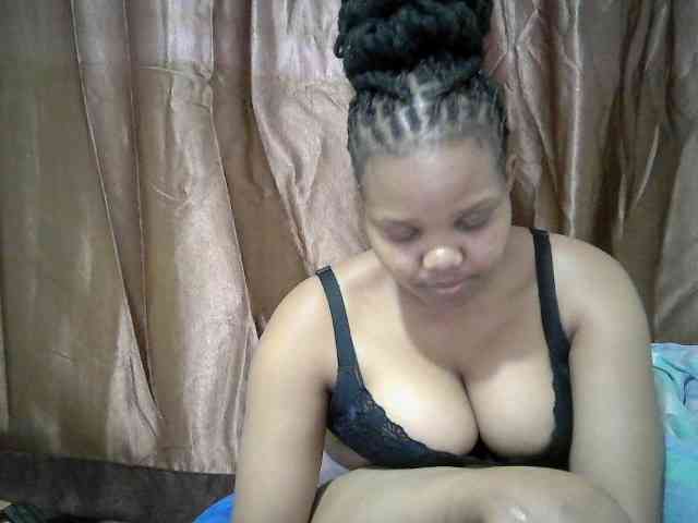 Shepretty webcam