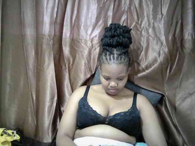 Shepretty webcam
