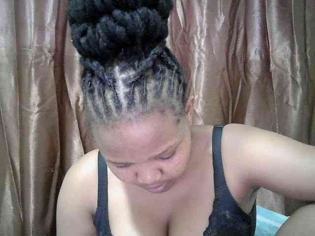 Shepretty webcam