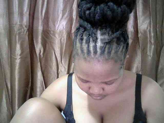 Shepretty webcam