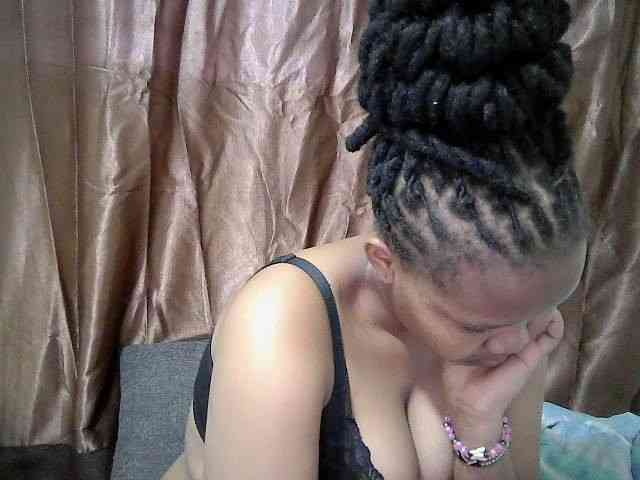Shepretty webcam