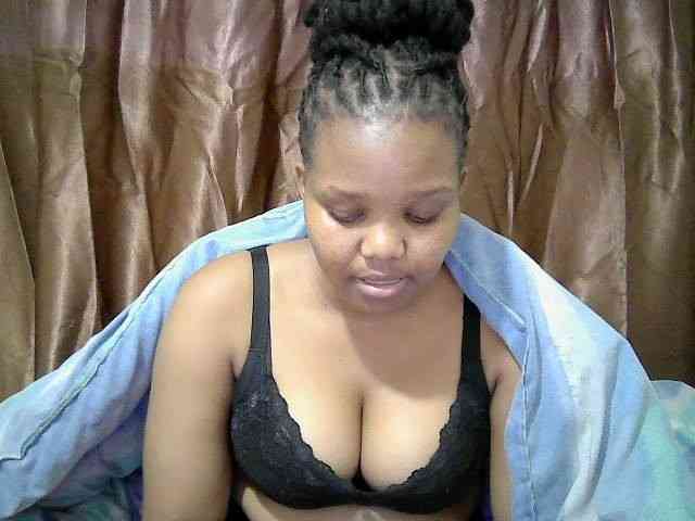 Shepretty webcam