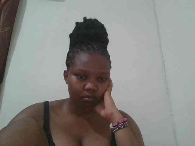 Shepretty webcam