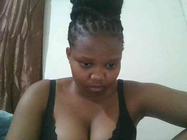 Shepretty webcam