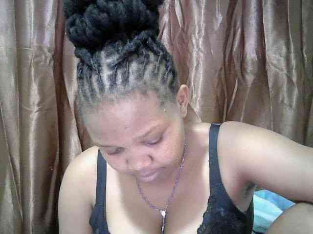 Shepretty webcam