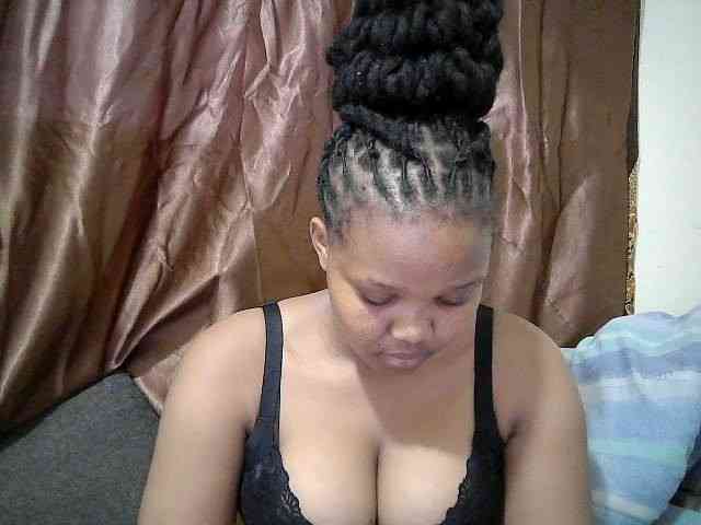 Shepretty webcam
