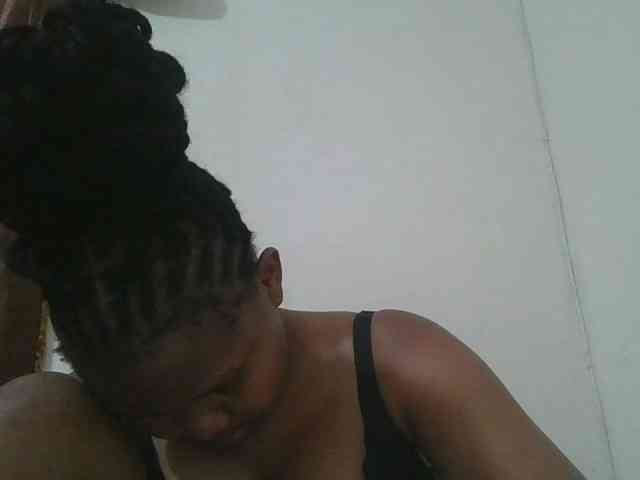 Shepretty webcam