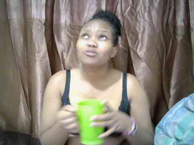 Shepretty webcam