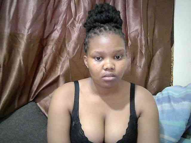 Shepretty webcam