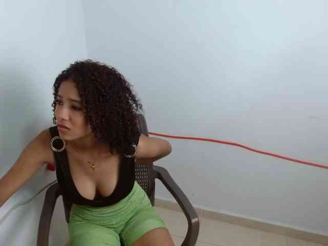 Aura-teen-hot webcam