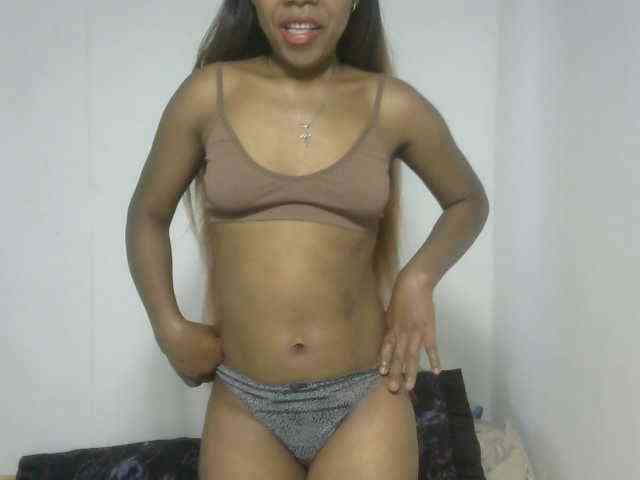 Blacksexy18 webcam
