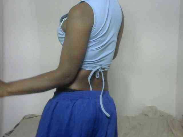 Blacksexy18 webcam