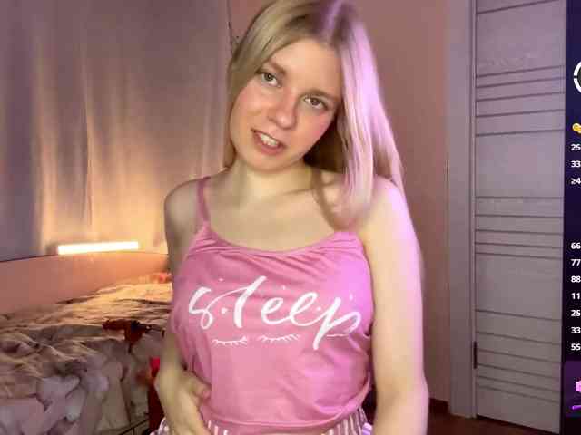 MargueritaMusto webcam