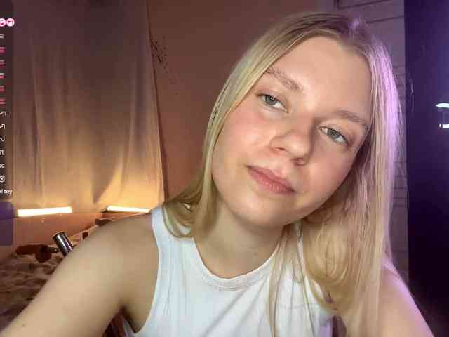 MargueritaMusto webcam