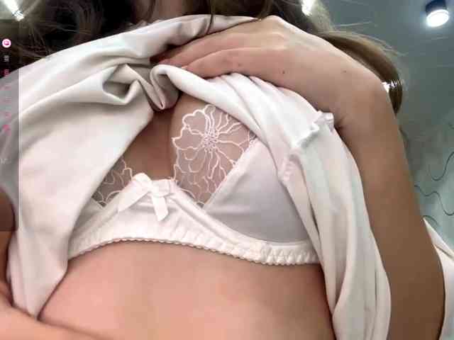 EvaLovesYouSoMuch webcam