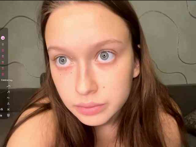 EvaLovesYouSoMuch webcam