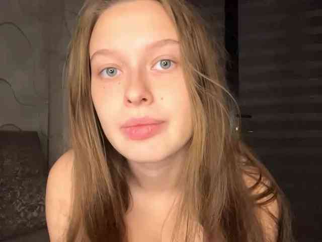 EvaLovesYouSoMuch webcam