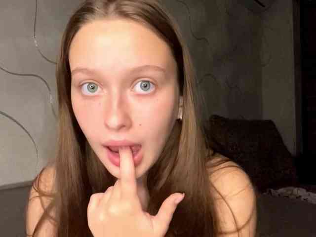 EvaLovesYouSoMuch webcam