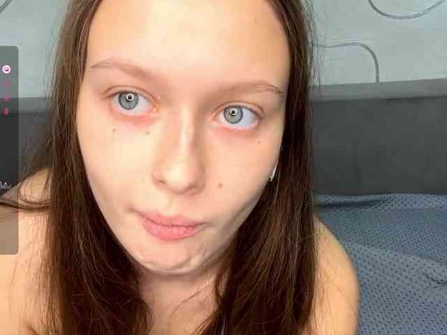 EvaLovesYouSoMuch webcam