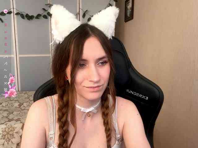 Lolacuttiehottie